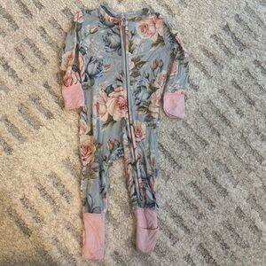 Posh Peanut 3-6 mos Floral One Piece Convertible footie Pajamas in Blue and Pink